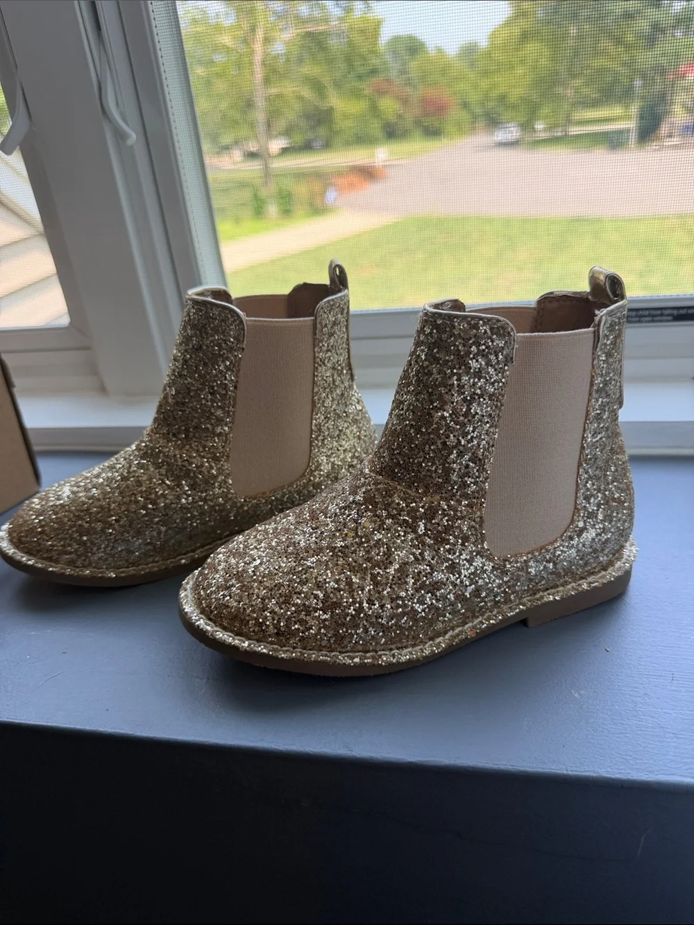 Jcrew Crewcuts Kids size 13 Glitter Chelsea Boots - Gold